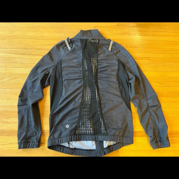 Lululemon lightweight thin jacket - Picture 3 of 6